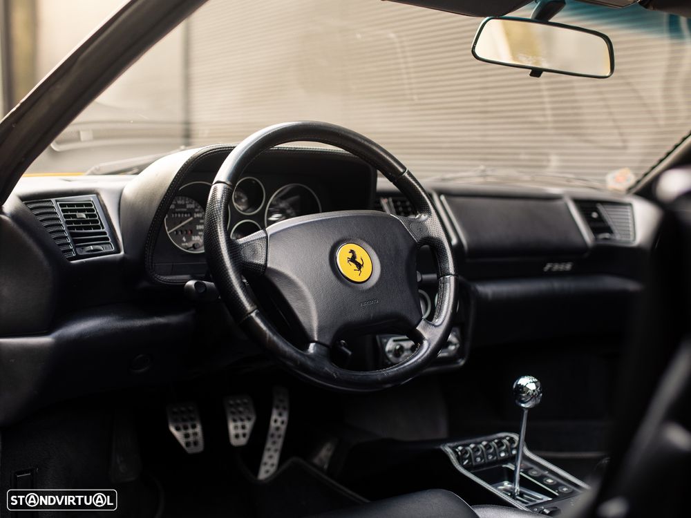 Ferrari 355 Spider - 27