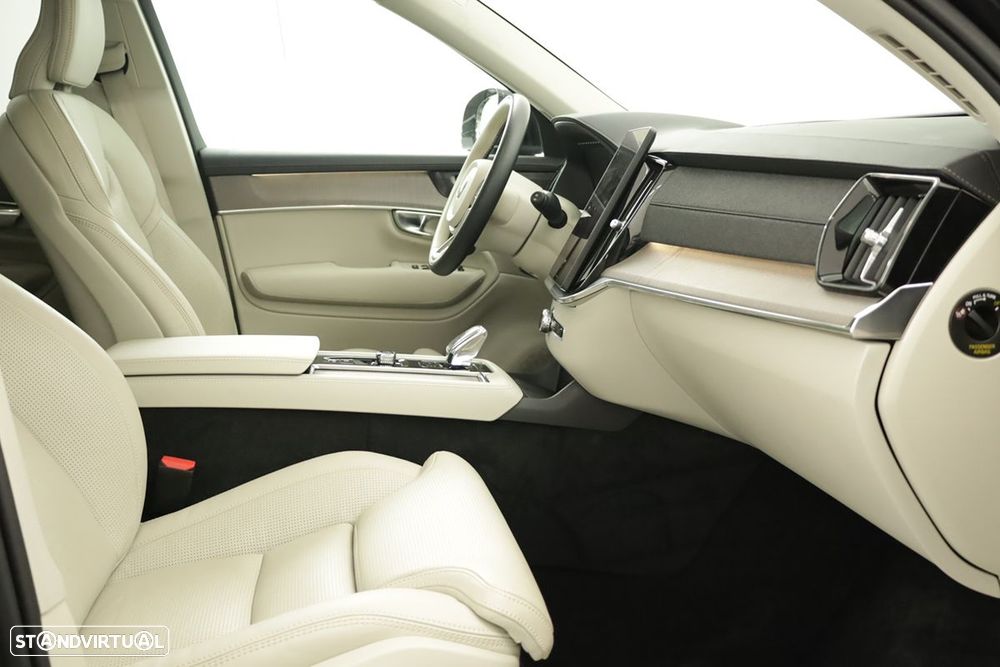 Volvo XC 90 2.0 T8 PHEV Plus Bright AWD - 24