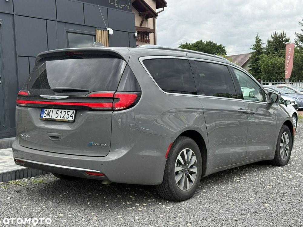 Chrysler Pacifica - 9