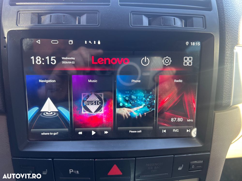 Volkswagen Touareg - 12