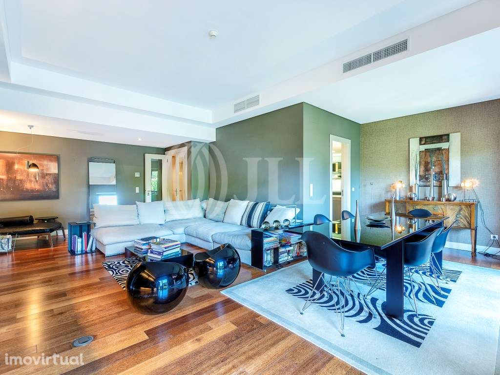 Apartamento T3 duplex na Quinta da Marinha, Cascais - Grande imagem: 2/19