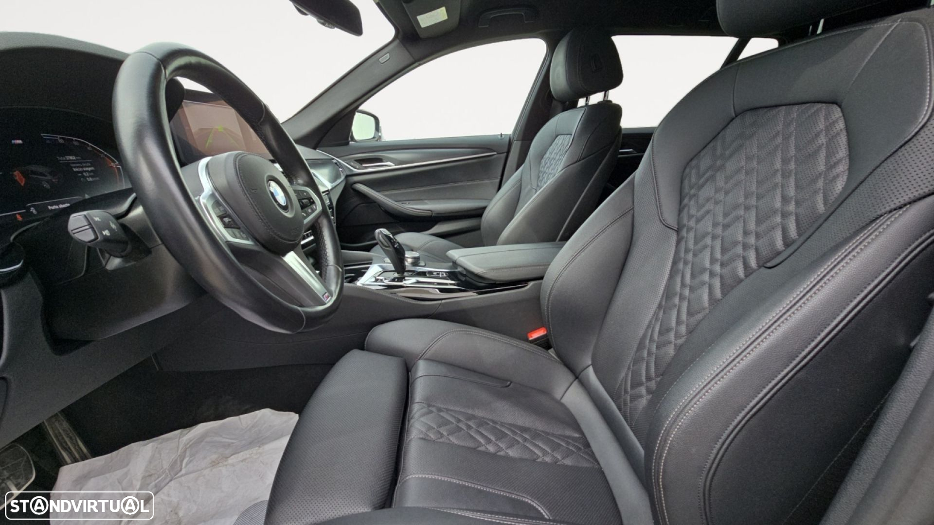 BMW 520 d Pack Desportivo M Auto - 11