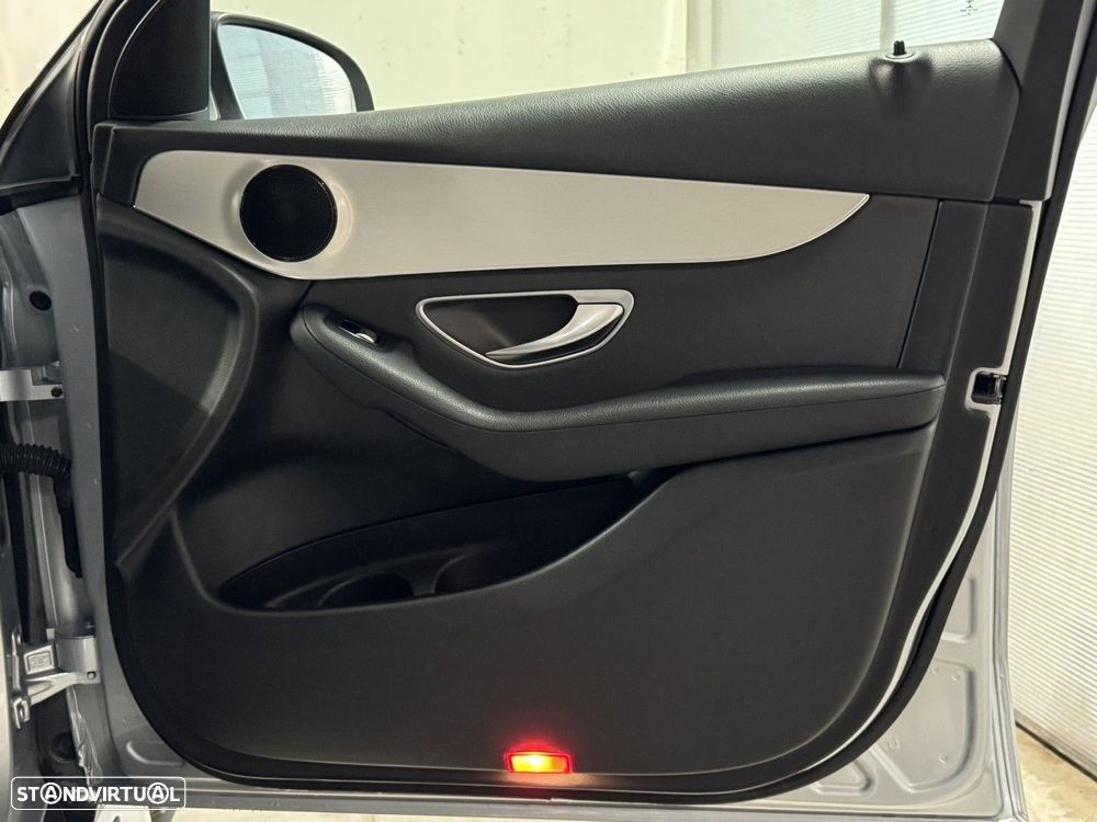 Mercedes-Benz GLC 300 de Coupé 4Matic - 34