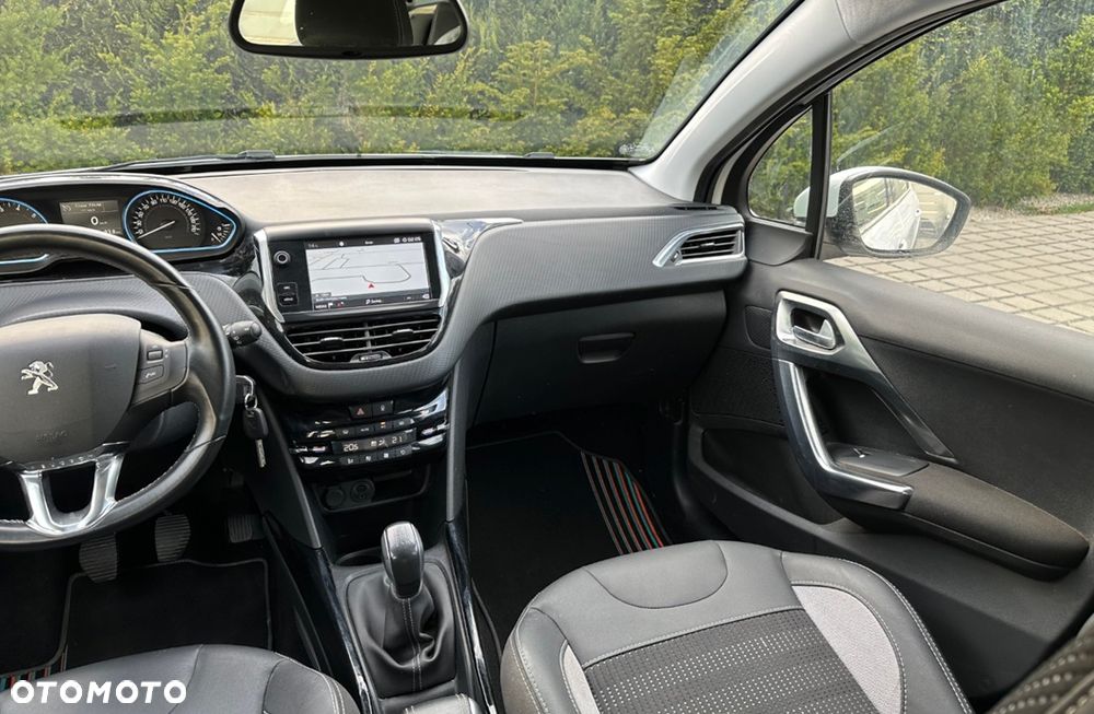 Peugeot 2008 1.2 Pure Tech GPF Active S&S - 12