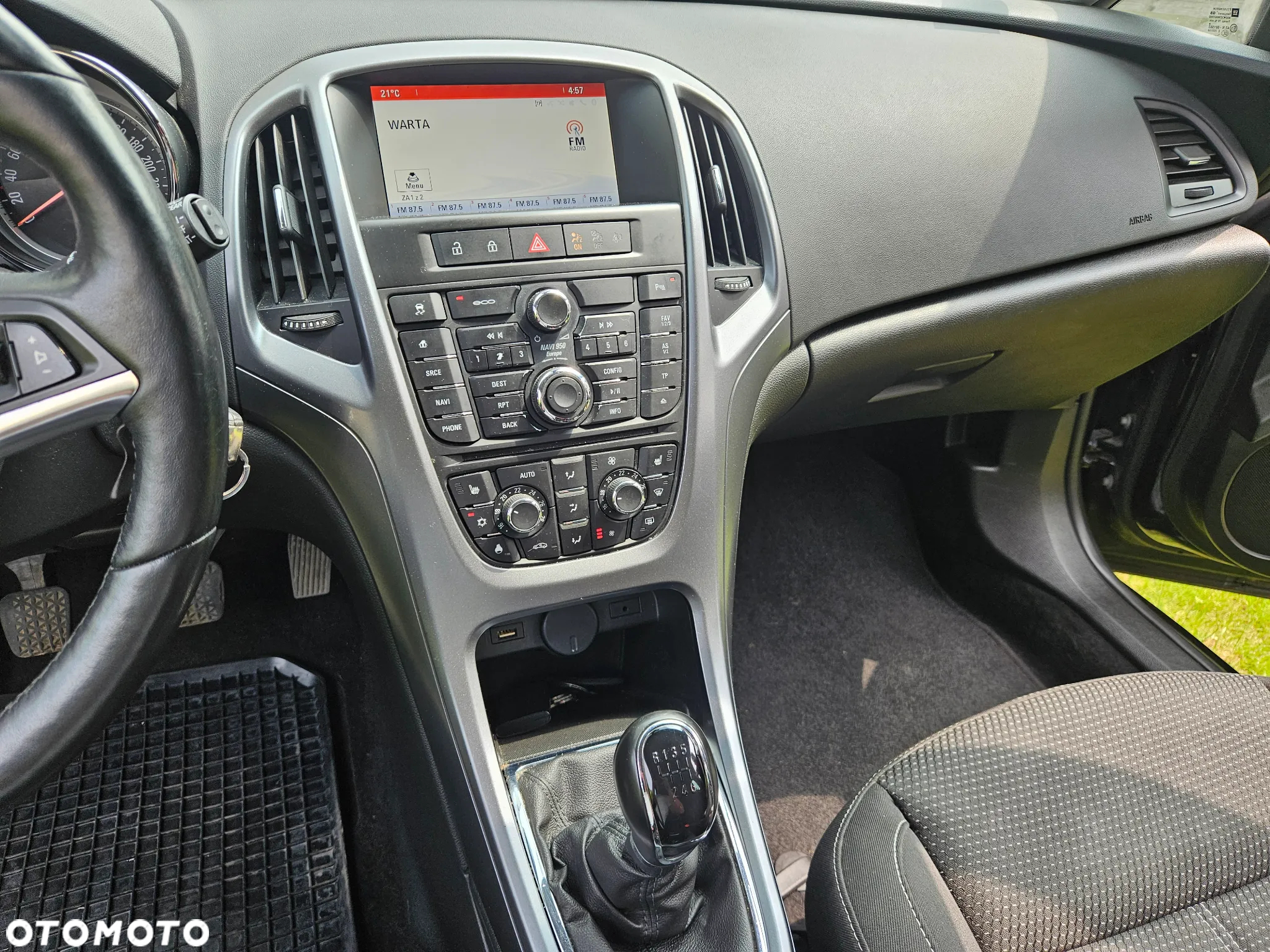 Opel Astra IV 1.6 CDTI Cosmo - 16