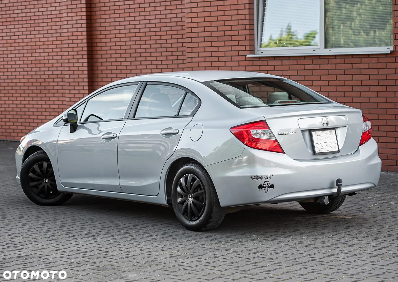 Honda Civic 1.8 Executive - 9