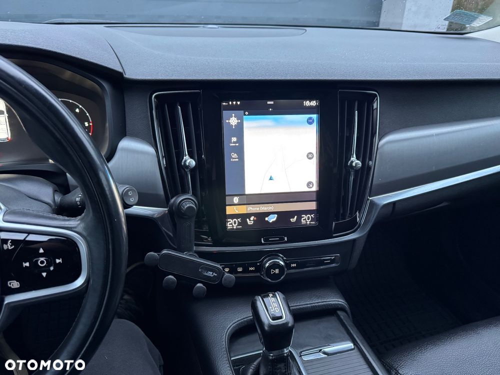 Volvo V90 D4 Geartronic Momentum Pro - 9