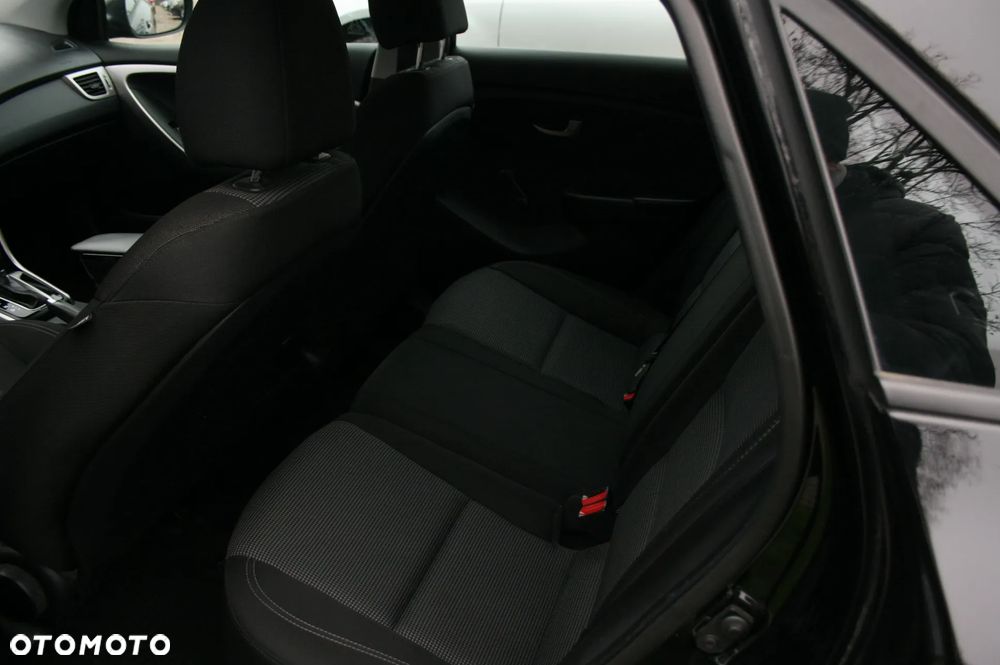 Hyundai i30 1.6 GDI Classic - 10