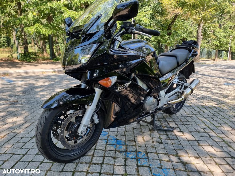 Yamaha FJR - 3