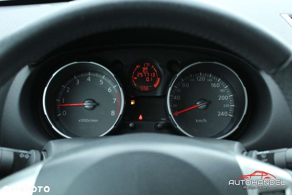 Nissan Qashqai - 10