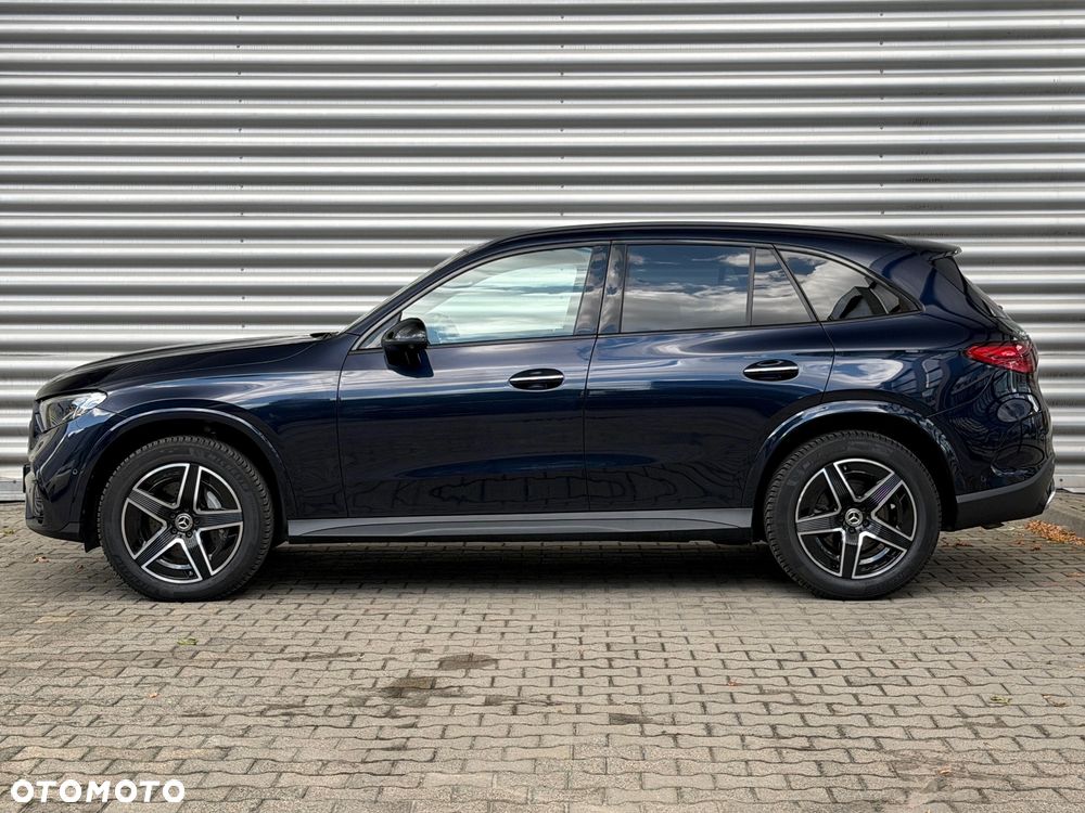Mercedes-Benz GLC 300 4Matic 9G-TRONIC AMG Line Advanced - 2