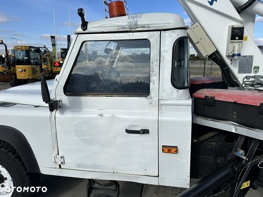 Land Rover Defender - 9