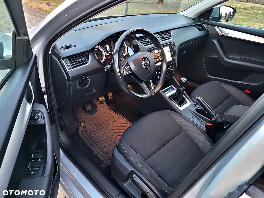 Skoda Octavia 1.6 TDI Ambition - 31