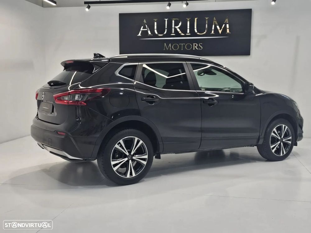 Nissan Qashqai 1.5 dCi N-Connecta J18 - 22