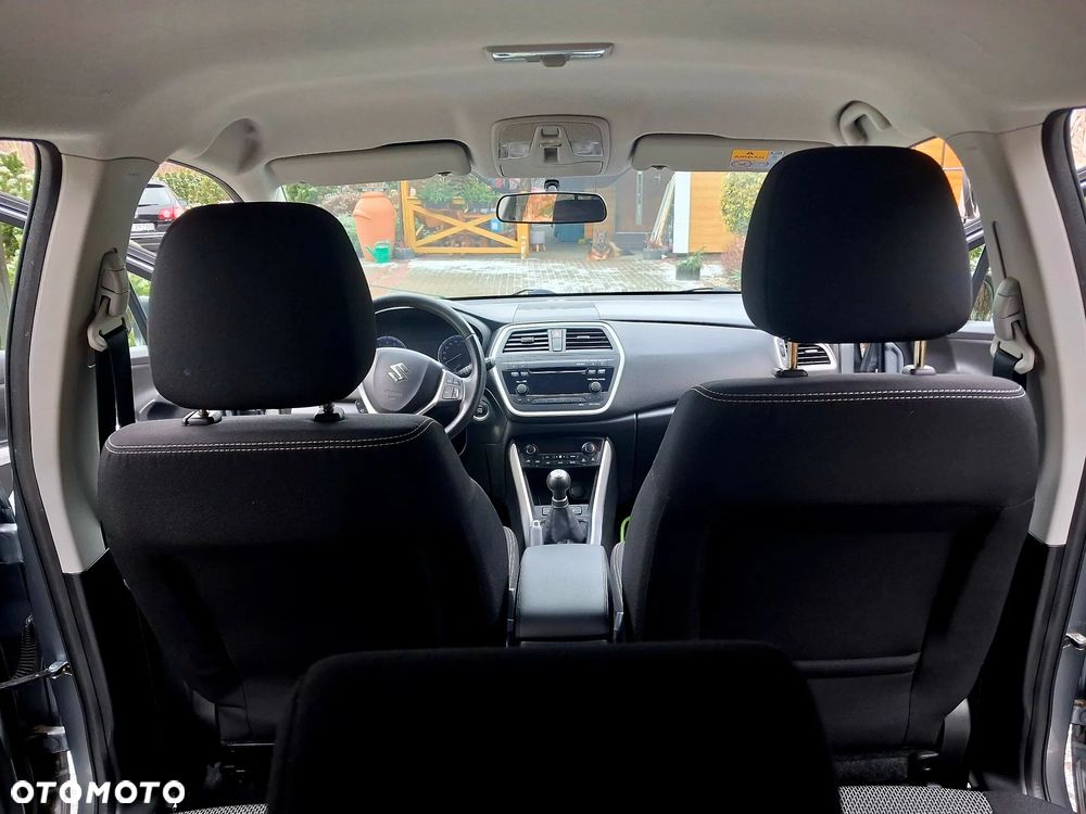 Suzuki SX4 S-Cross - 13
