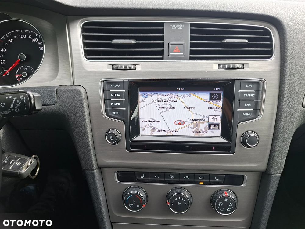 Volkswagen Golf - 4