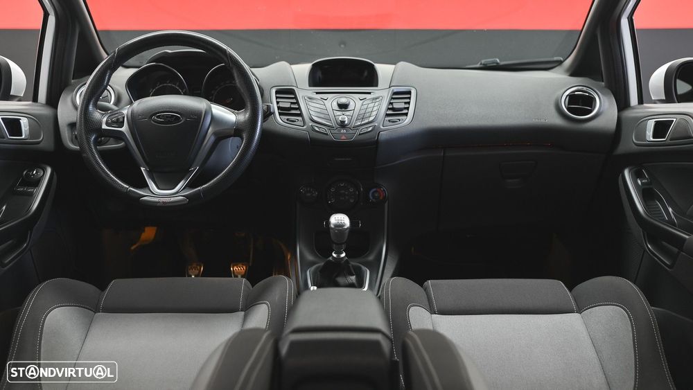 Ford Fiesta 1.6 EcoBoost ST - 44
