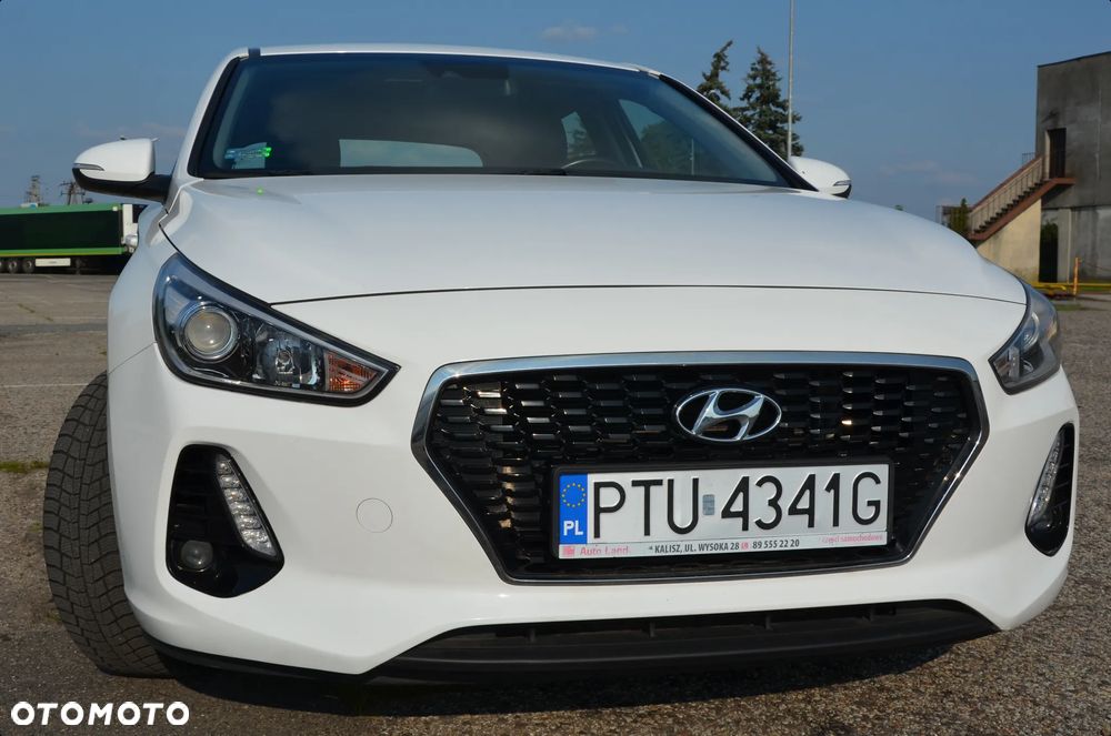 Hyundai i30 1.4 T-GDI Classic + DCT - 2