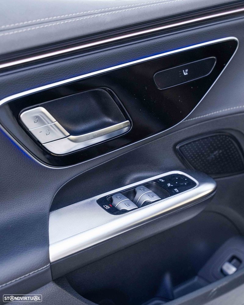 Mercedes-Benz EQE 350 - 33