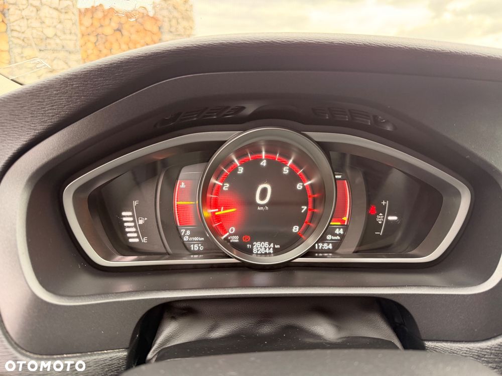 Volvo V40 - 22