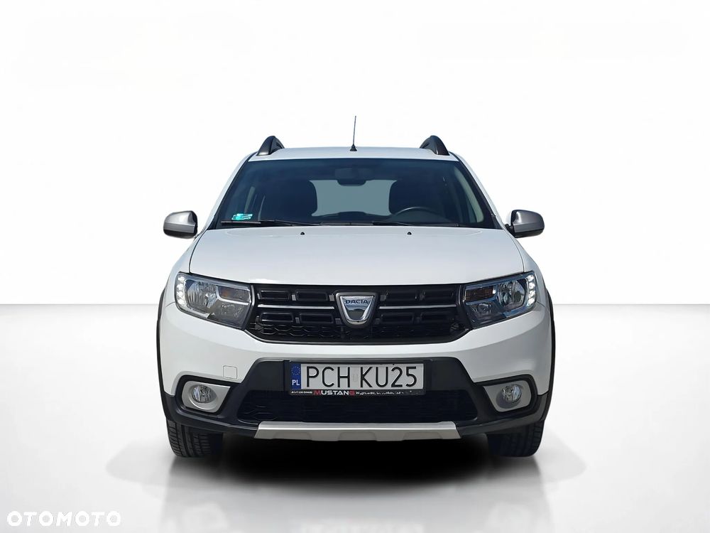 Dacia Sandero - 8
