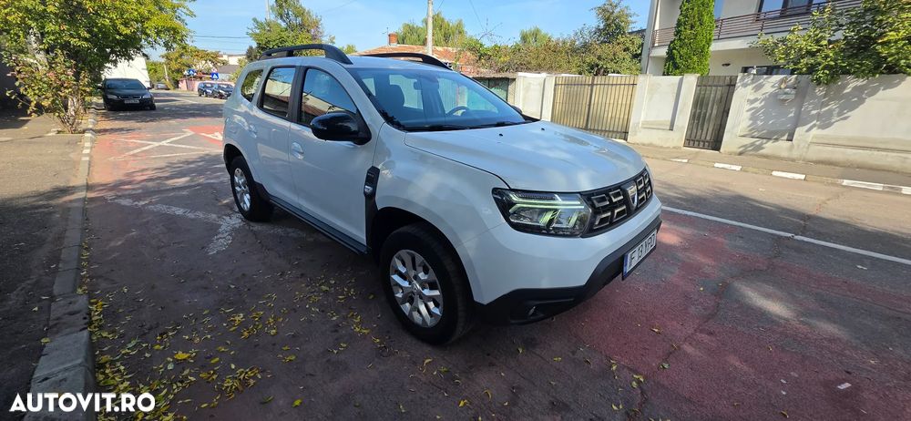 Dacia Duster 2022 photo 2