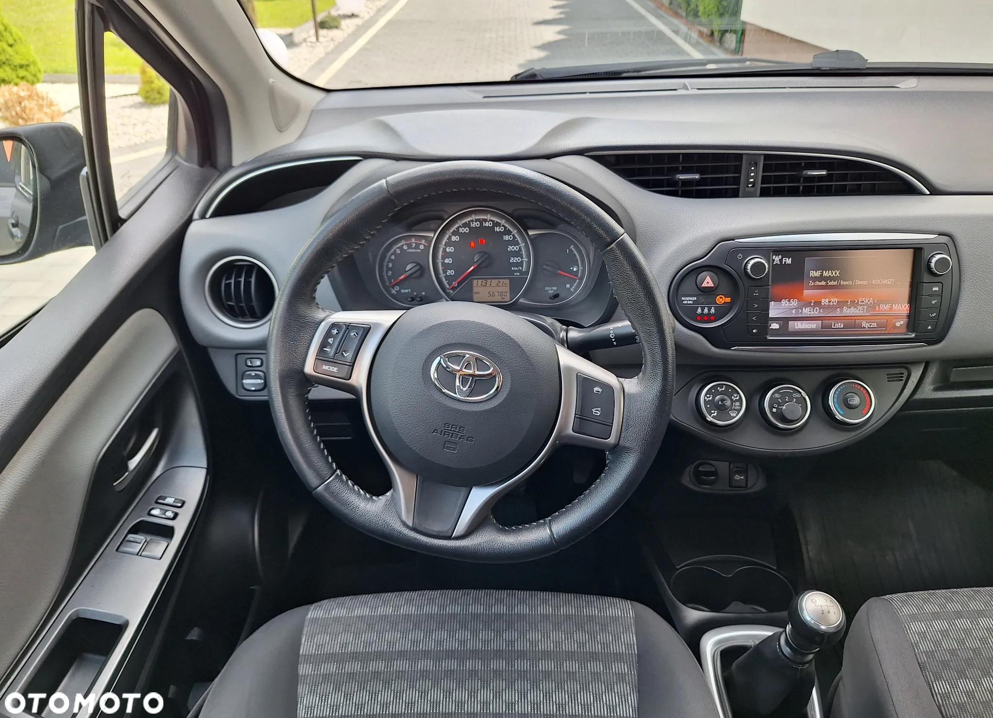 Toyota Yaris 1.33 Premium - 15