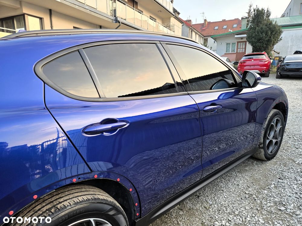 Alfa Romeo Stelvio 2.0 Turbo 16V AT8-Q4 Sprint - 6