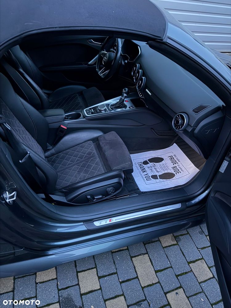 Audi TT S Roadster - 16