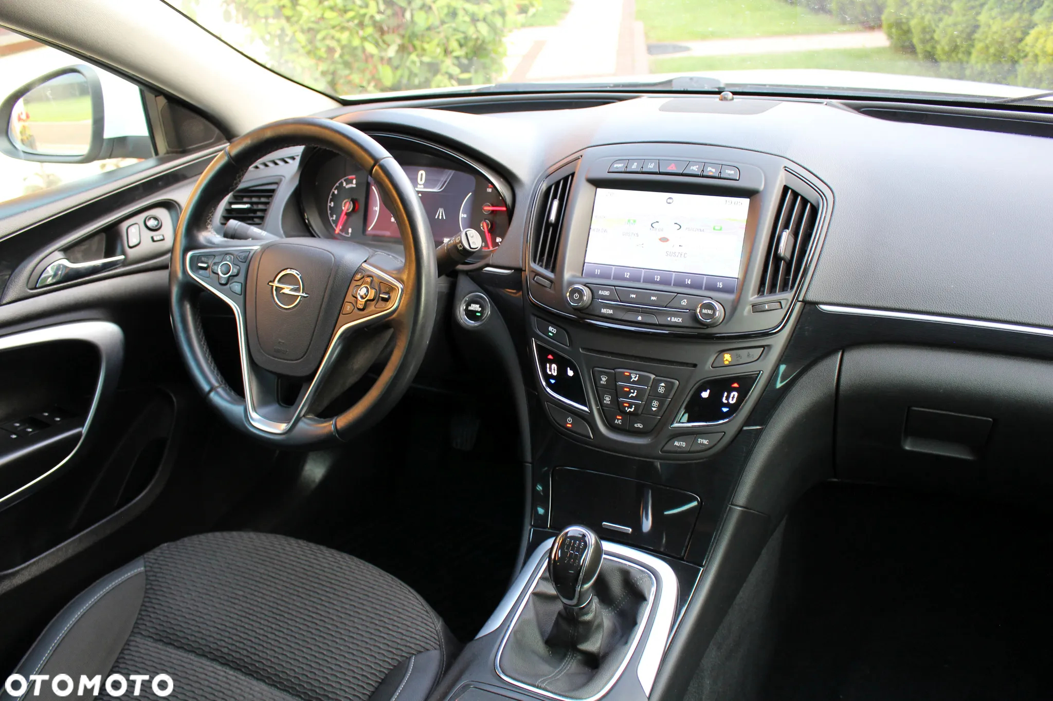 Opel Insignia 2.0 CDTI Cosmo S&S - 19