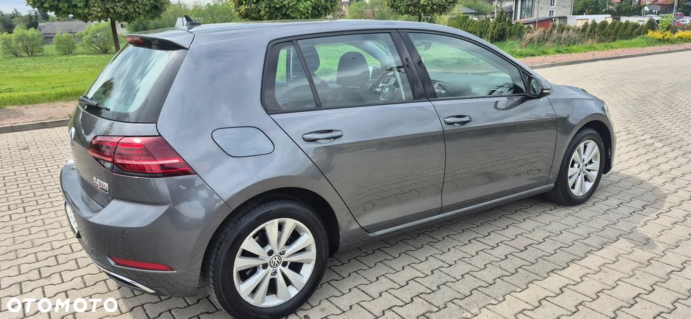 Volkswagen Golf - 20