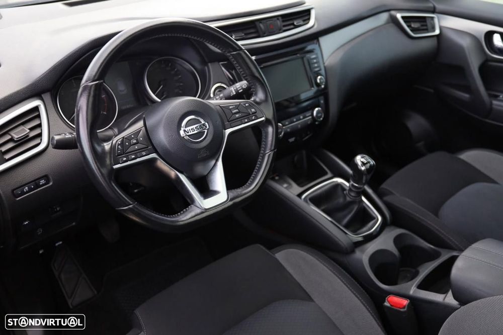 Nissan Qashqai 1.5 dCi N-Connecta - 9