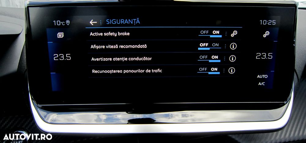 Peugeot 2008 1.5 BlueHDI EAT8 STT Allure Pack - 28