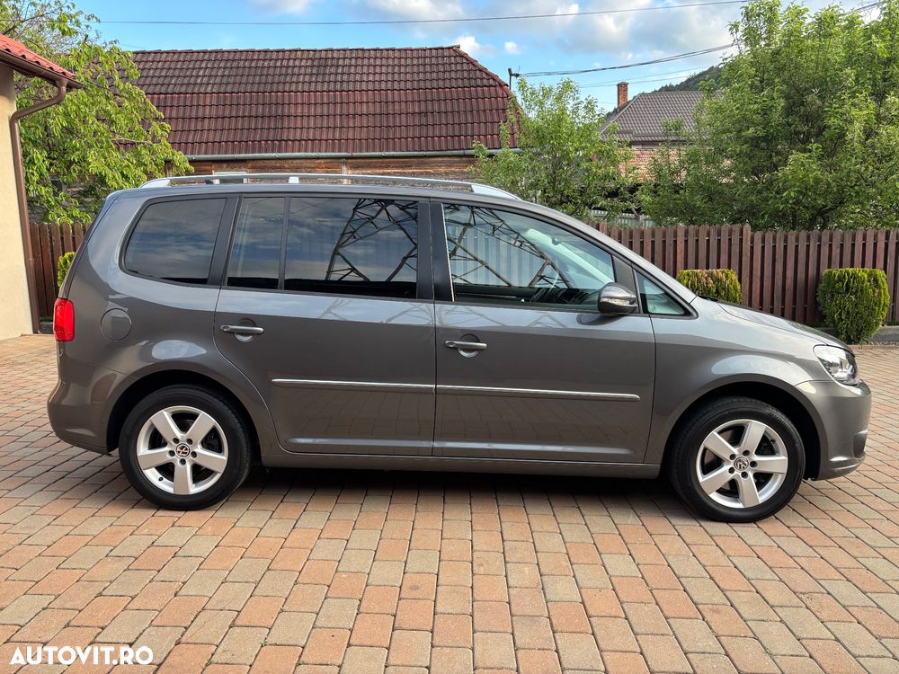 Volkswagen Touran 2.0 TDI DPF DSG Highline - 5