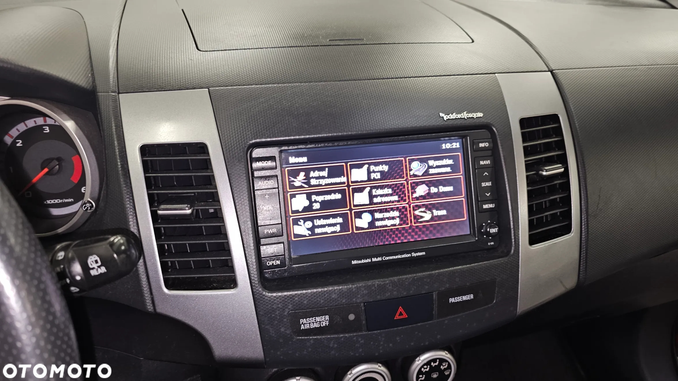 Mitsubishi Outlander 2.0 DID Instyle NAVI - 12