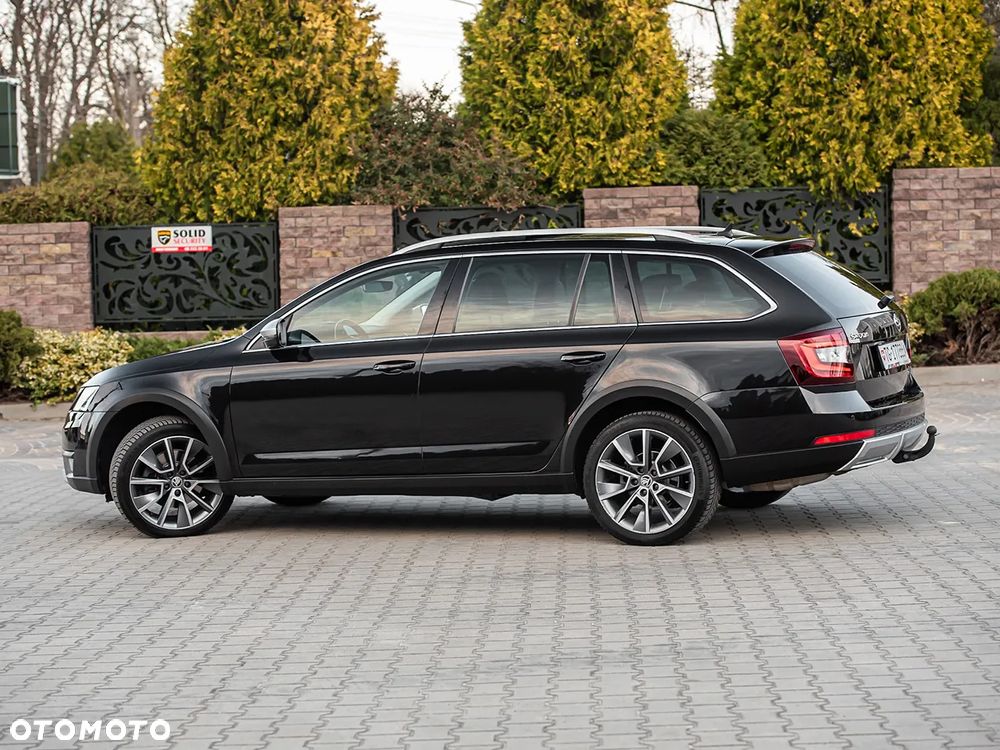 Skoda Octavia Scout 2.0 TDI 4x4 DSG - 12