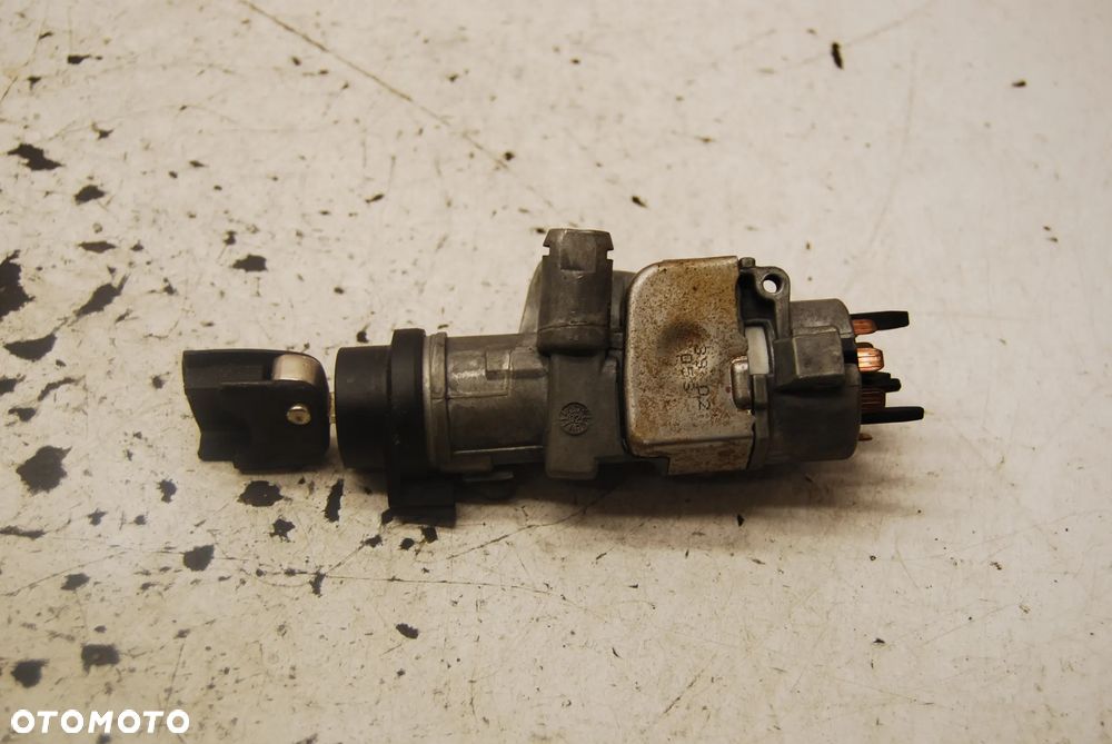 STACYJKA KLUCZYK AUDI A4 B6 B7 4B0905851F VW PASSAT B5 LIFT - 8