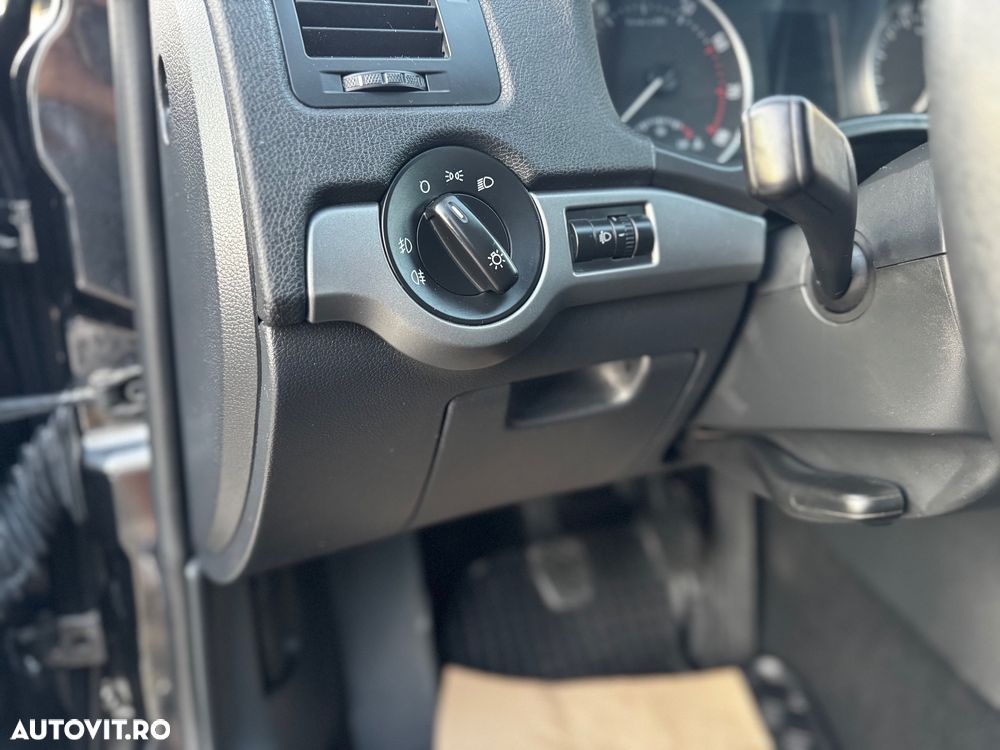 Skoda Octavia 1.4 Ambiente TSI - 11