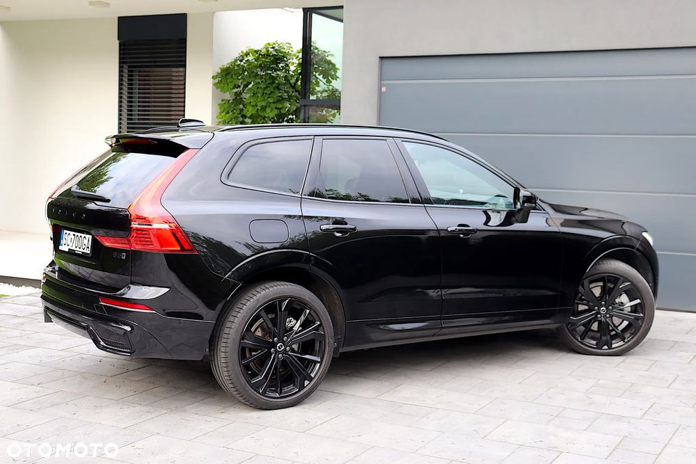 Volvo XC 60 B5 B AWD Ultra Black Edition - 13