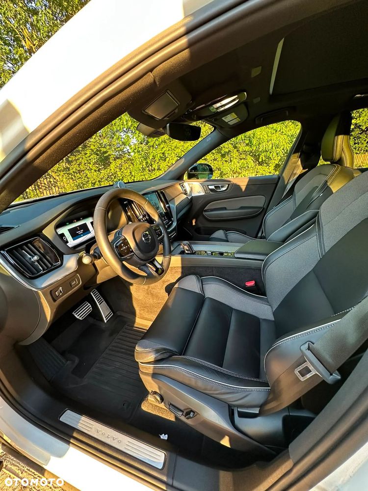 Volvo XC 60 B6 B AWD Geartronic RDesign - 17