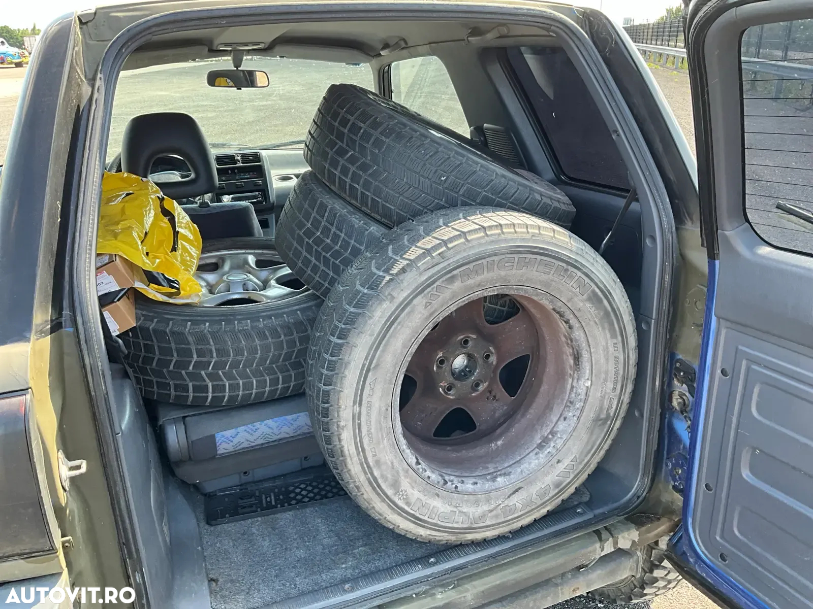 Toyota RAV4 4x4 Edition - 10