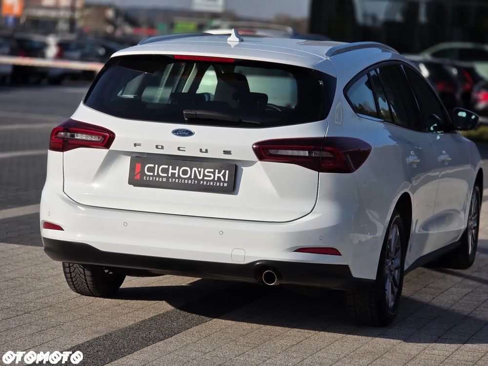 Ford Focus 1.0 EcoBoost mHEV Titanium - 10