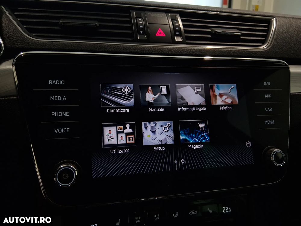 Skoda Superb 2.0 TDI DSG Ambition - 29