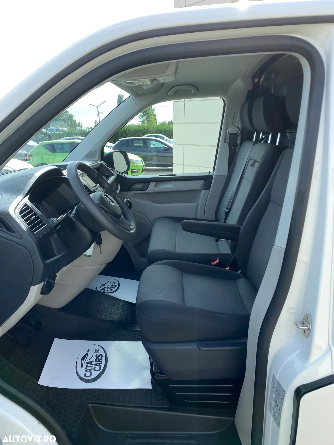 Volkswagen Transporter 2.0TDI 2CULISANTE - 28