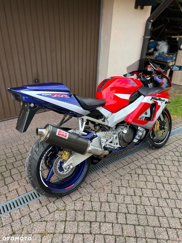 Honda CBR - 2