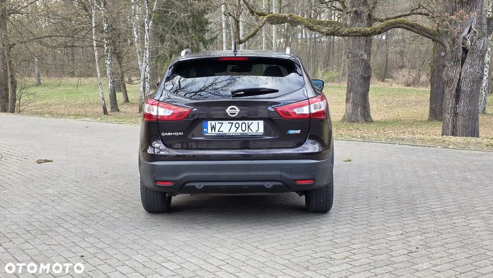 Nissan Qashqai 1.6 dCi Xtronic TEKNA+ - 6