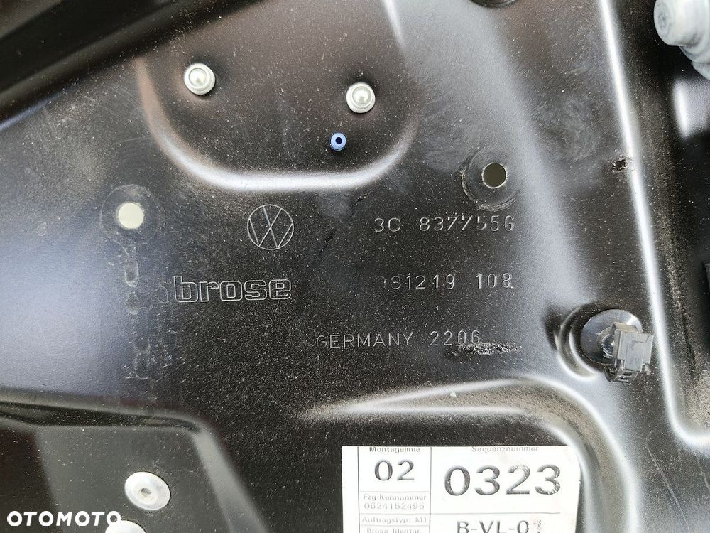PODNOŚNIK SZYBY LEWY PRZÓD  VW PASSAT B6 3C1837755G 980851-112  1K0959793L - 3