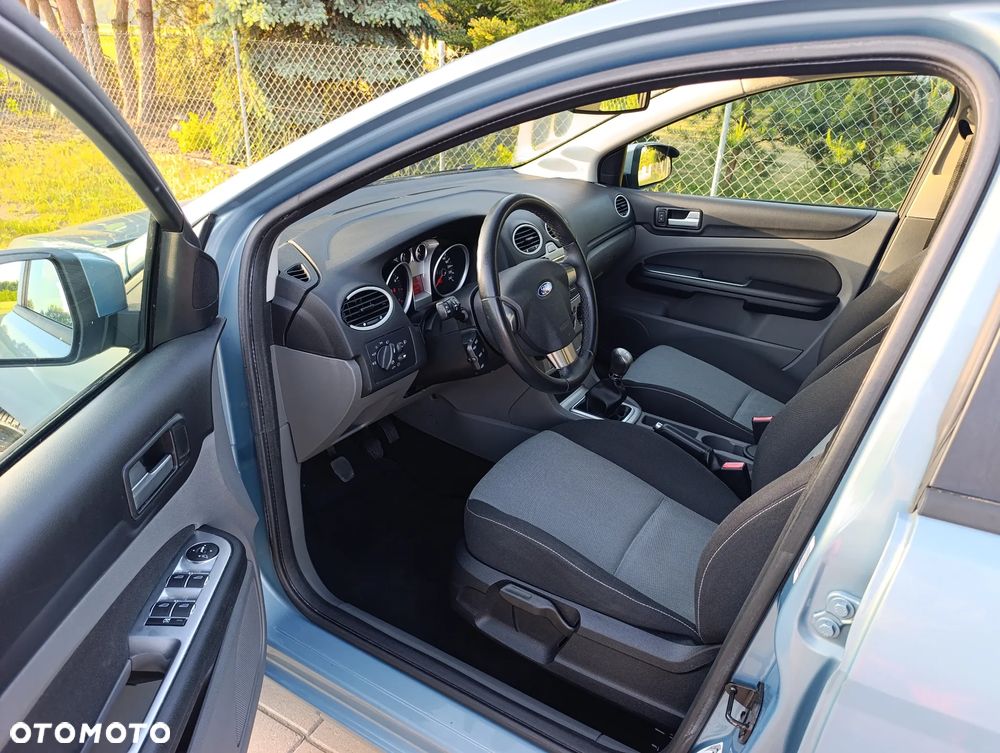 Ford Focus - 16