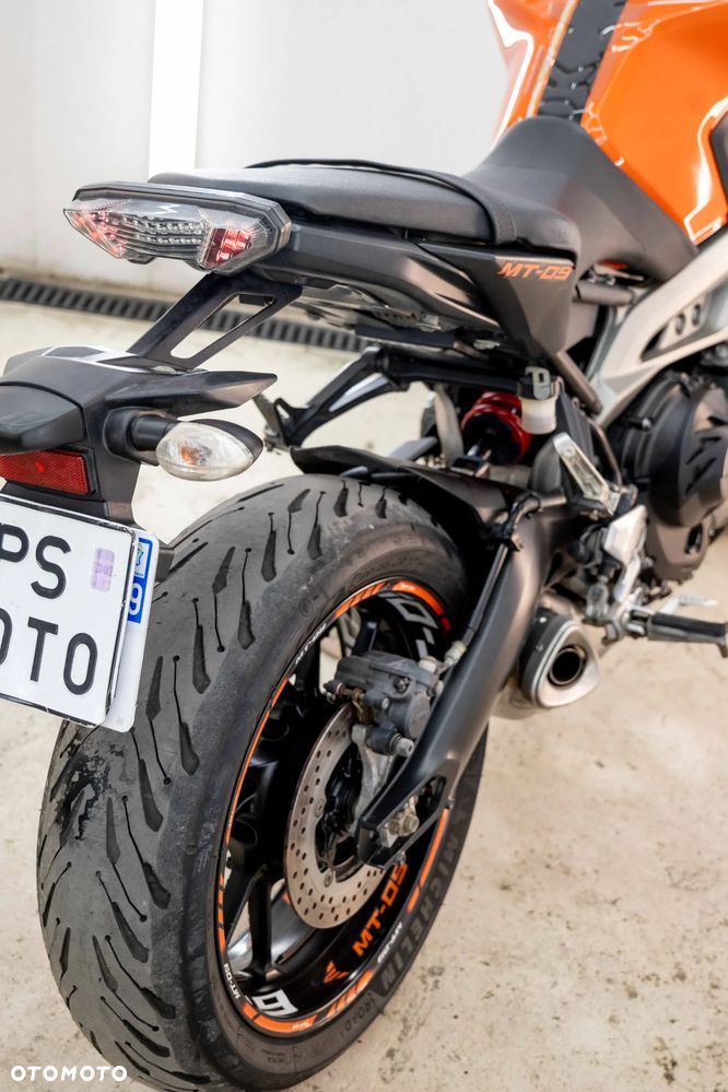 Yamaha MT - 17
