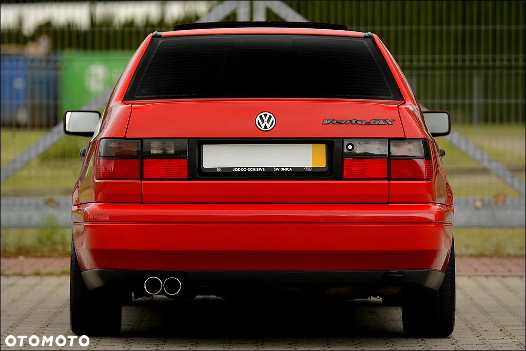 Volkswagen Vento - 7